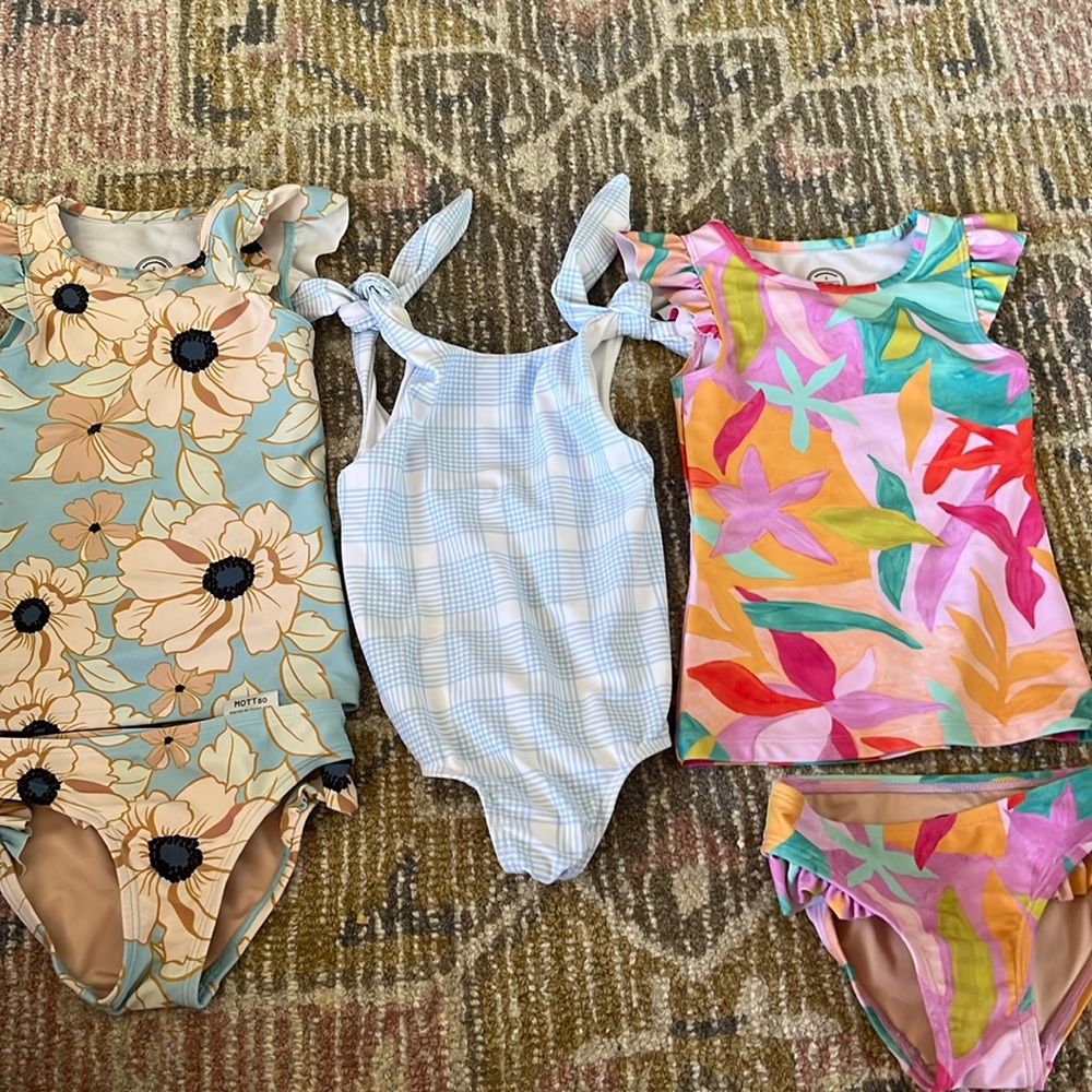 Lot of 3 Mott 50 & minnow swim 2t